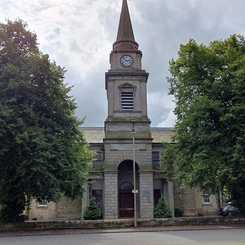 the front of the Parish Church, Lochwinnoch